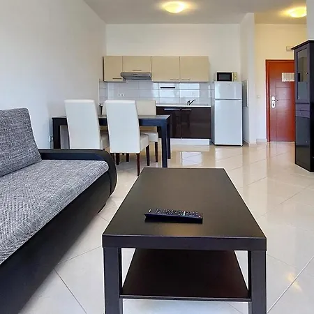 Vista 1 - With Sea View *