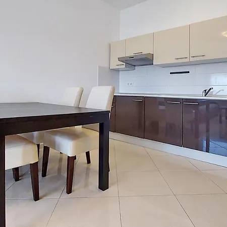 Vista 1 - With Sea View