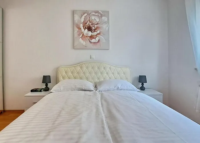 Апартаменты Vista 1 - With Sea View *