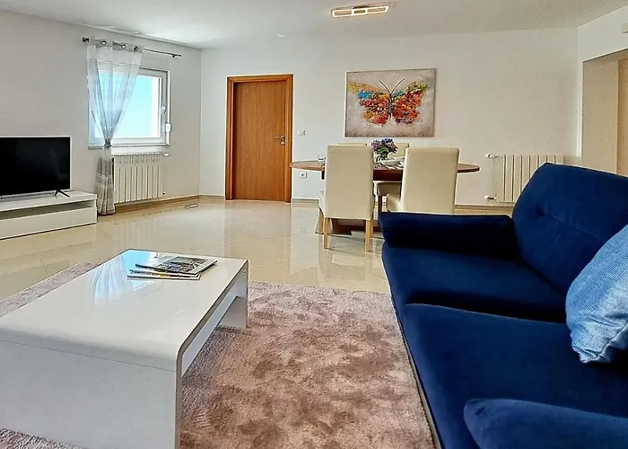 Апартаменты Vista 1 - With Sea View Пореч