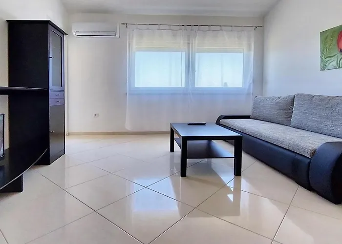 Vista 1 - With Sea View Пореч