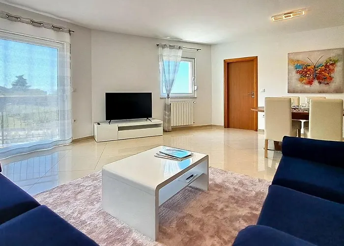 Апартаменты Vista 1 - With Sea View