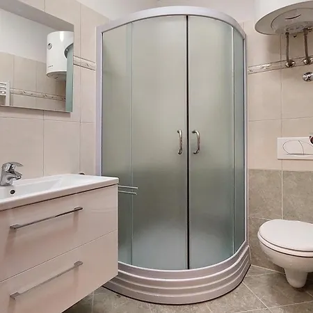 Vista 1 - With Sea View