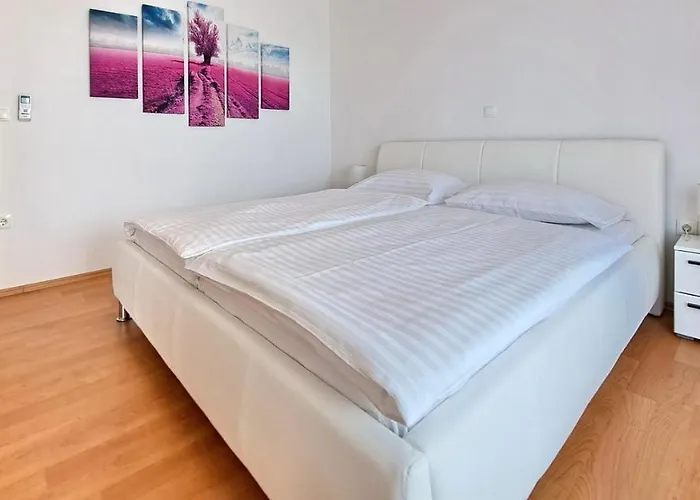 Vista 1 - With Sea View Apartman *